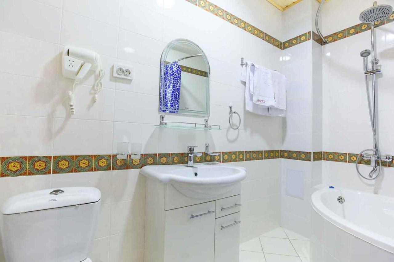 Hotel Shohrud Bukhara Exterior photo
